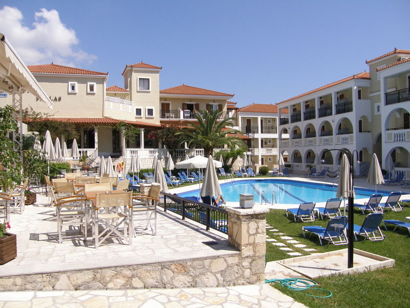 Hotel Pallas Laganas Exterior foto